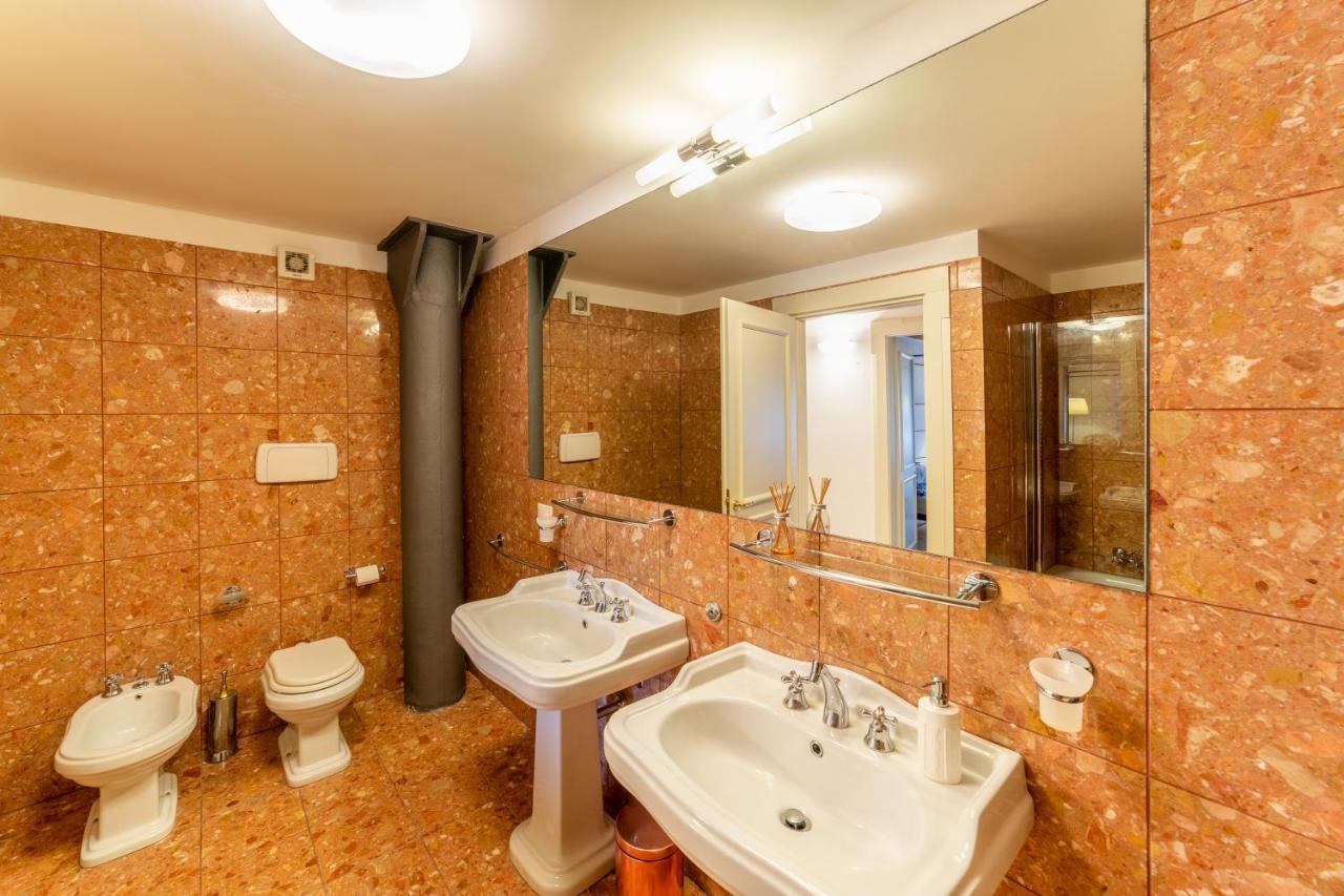 Youatmolino Canal View Apartment Venezia Esterno foto